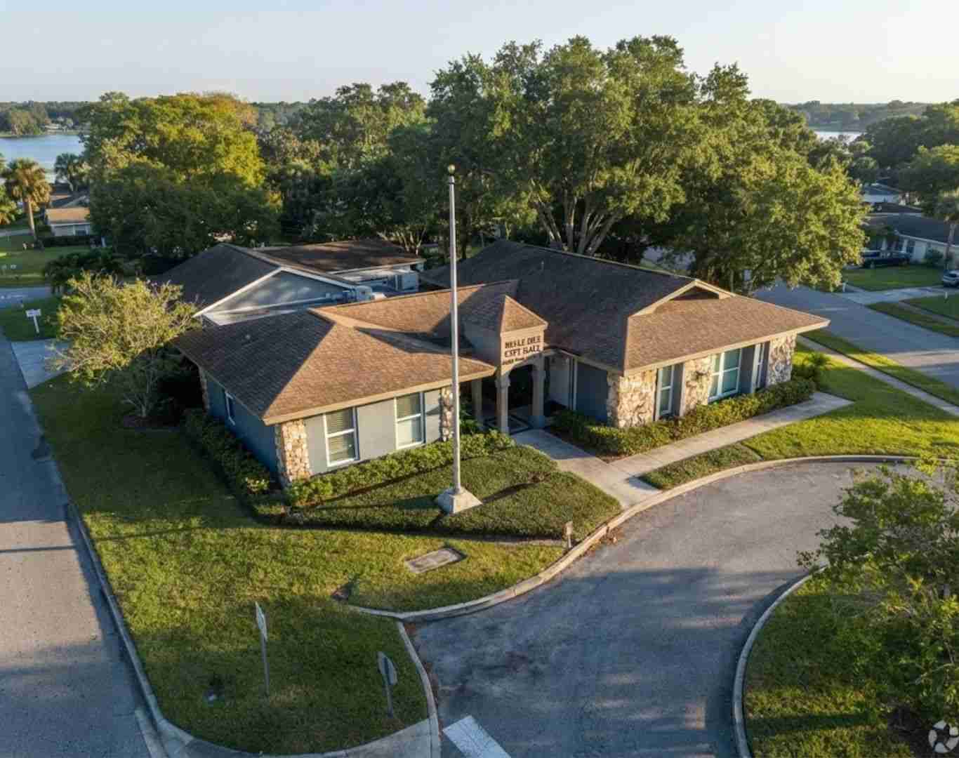 Belle Isle City Hall, Belle Isle, FL